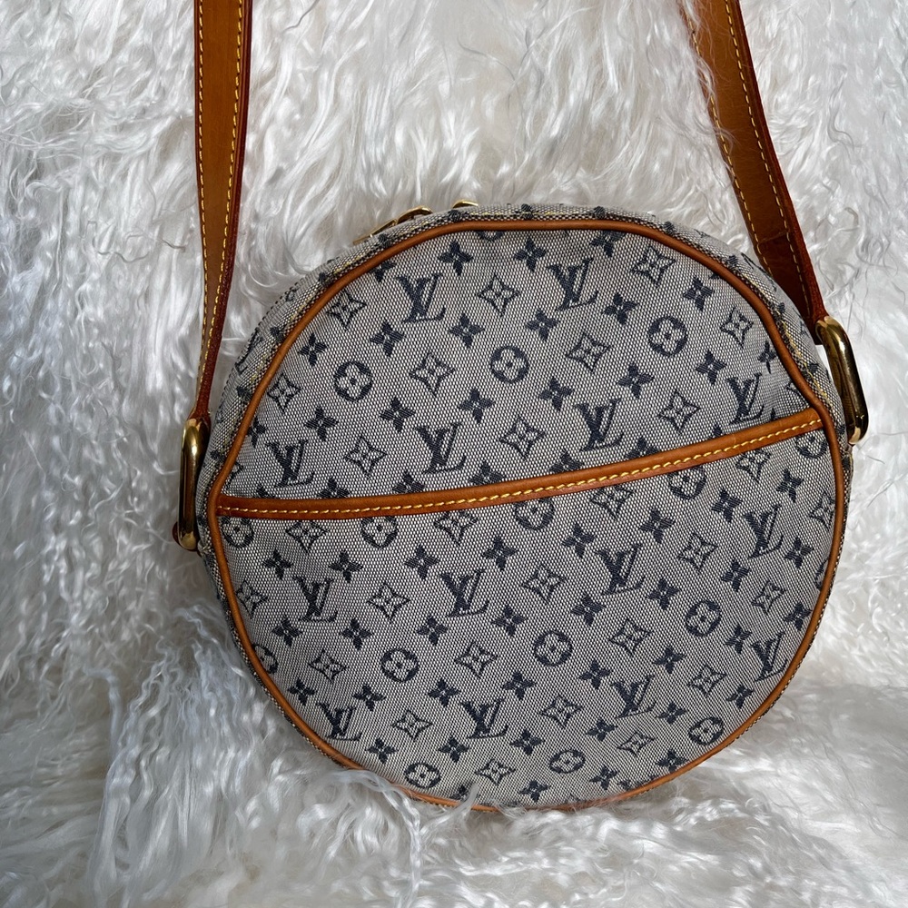 LV Jean Round “canteen” Jean blue monogram A++ condition with dust bag